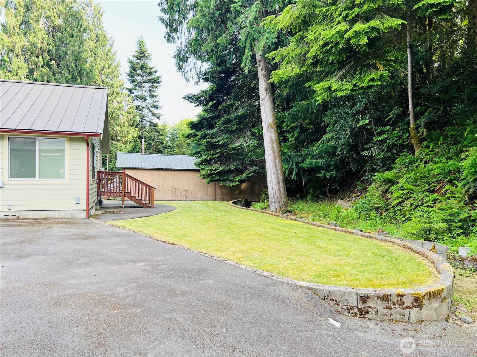 601 Mountain Trail Road , Brinnon, WA 98320