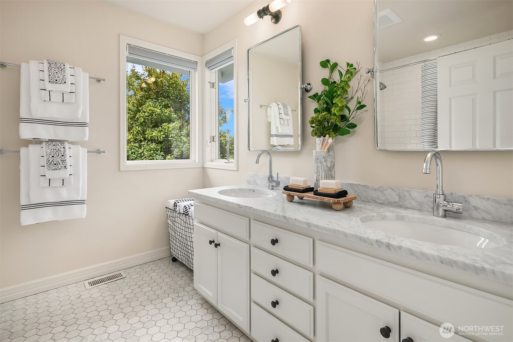 838 Evergreen Point Road , Medina, WA 98039