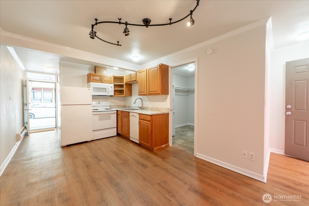 3305 NE 125th Street , Seattle, WA 98125