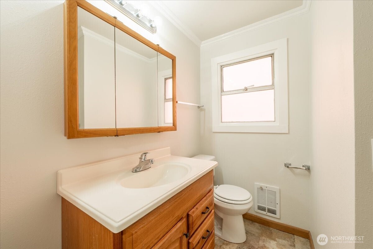 3305 NE 125th Street , Seattle, WA 98125