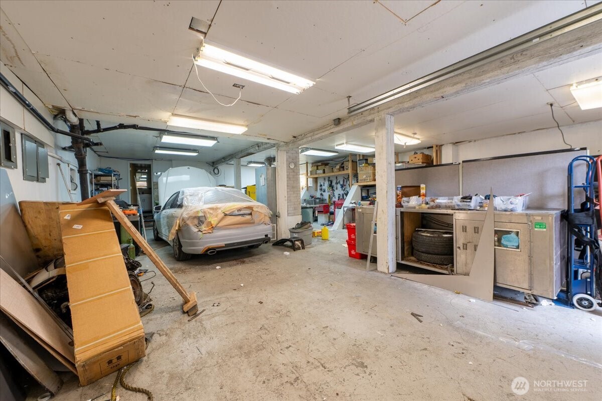 3305 NE 125th Street , Seattle, WA 98125