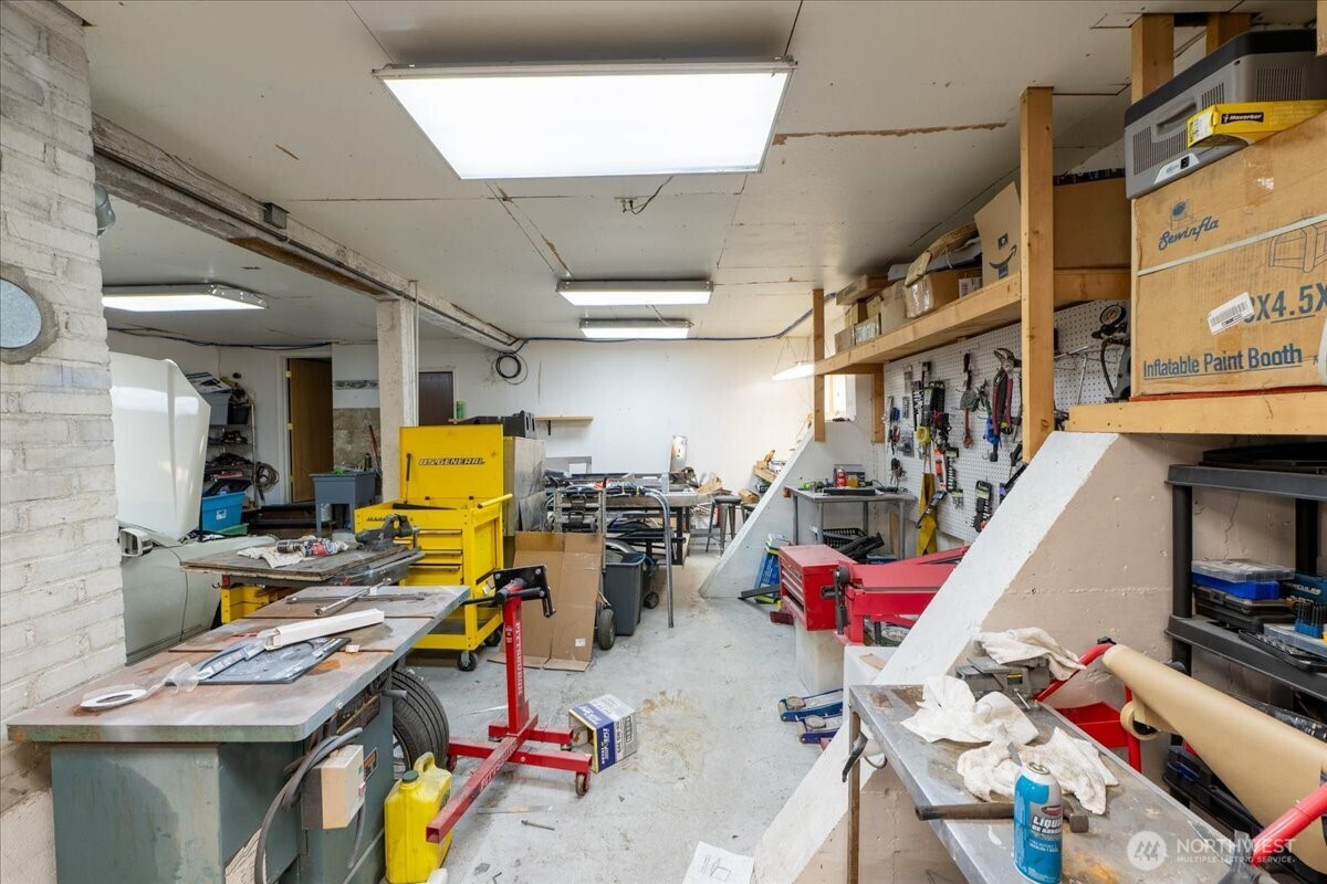 3305 NE 125th Street , Seattle, WA 98125