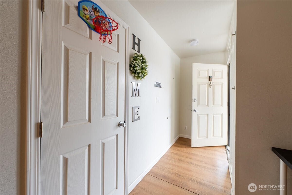 3305 NE 125th Street , Seattle, WA 98125