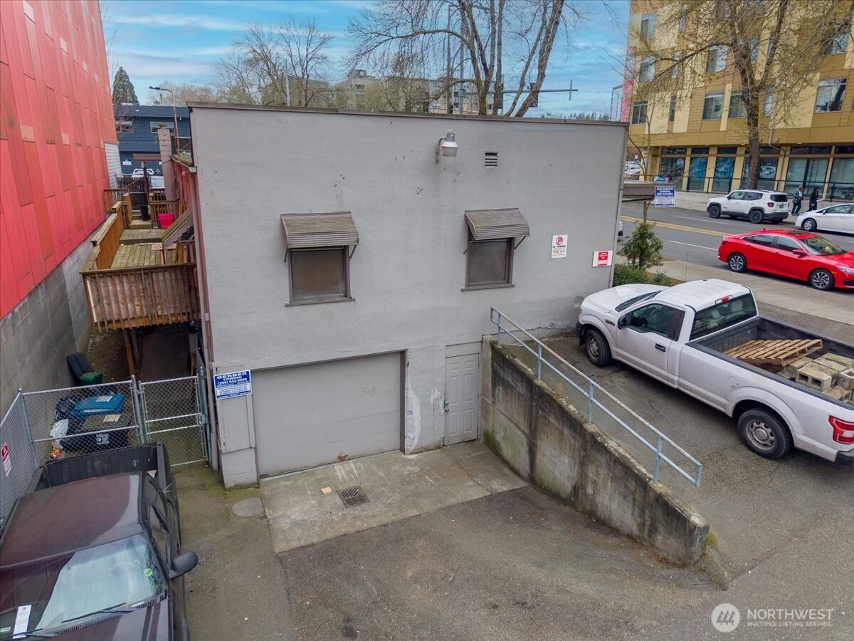 3305 NE 125th Street , Seattle, WA 98125