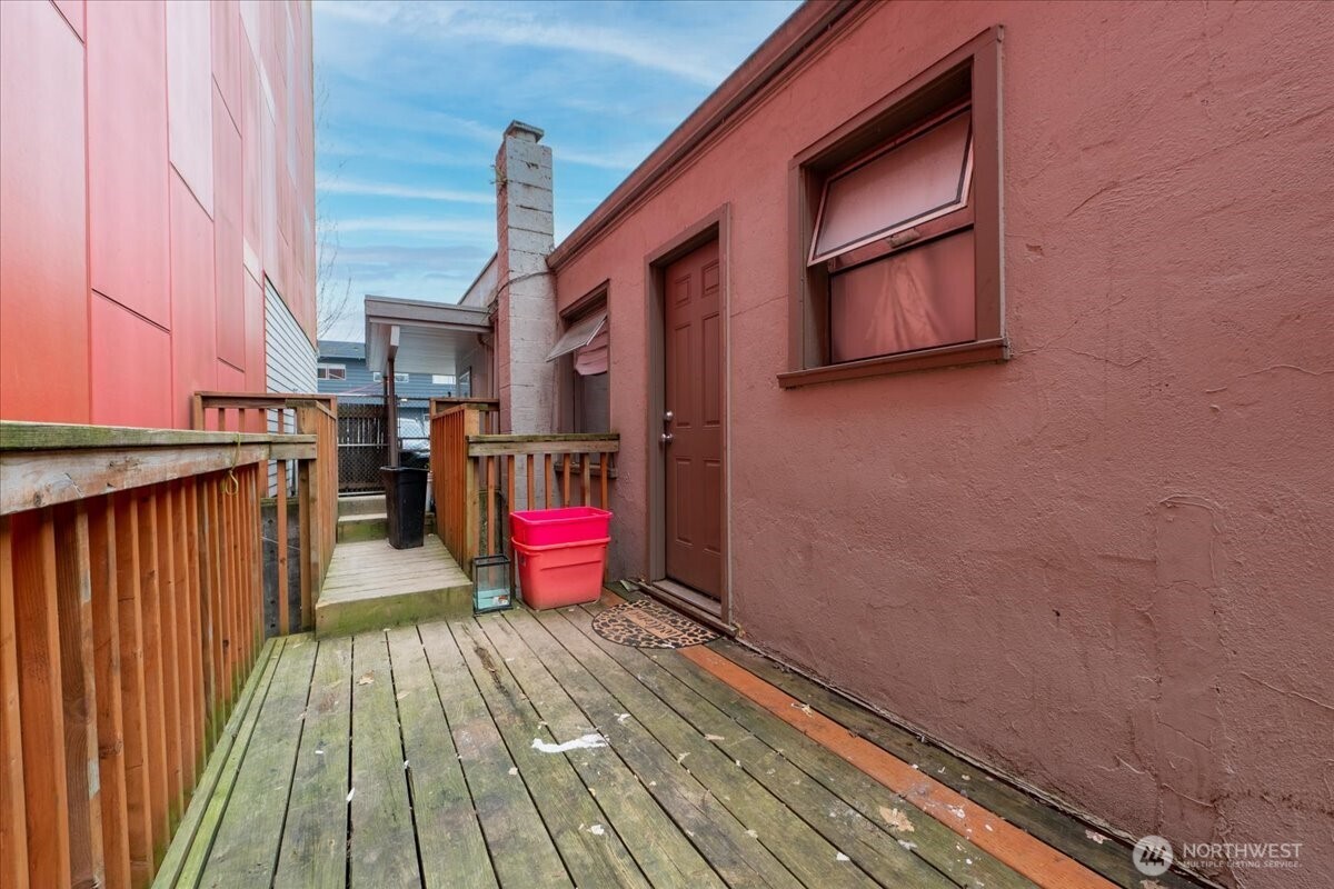 3305 NE 125th Street , Seattle, WA 98125