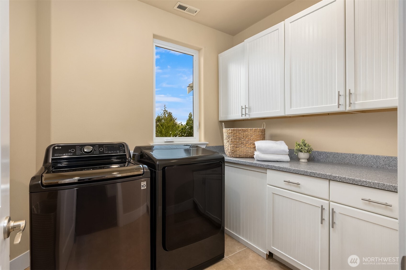23178 Aslan Place NE, Kingston, WA 98346