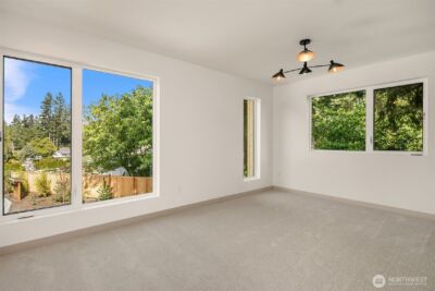 12249 NE 66TH Street , Kirkland, WA 98033 - Photo 22