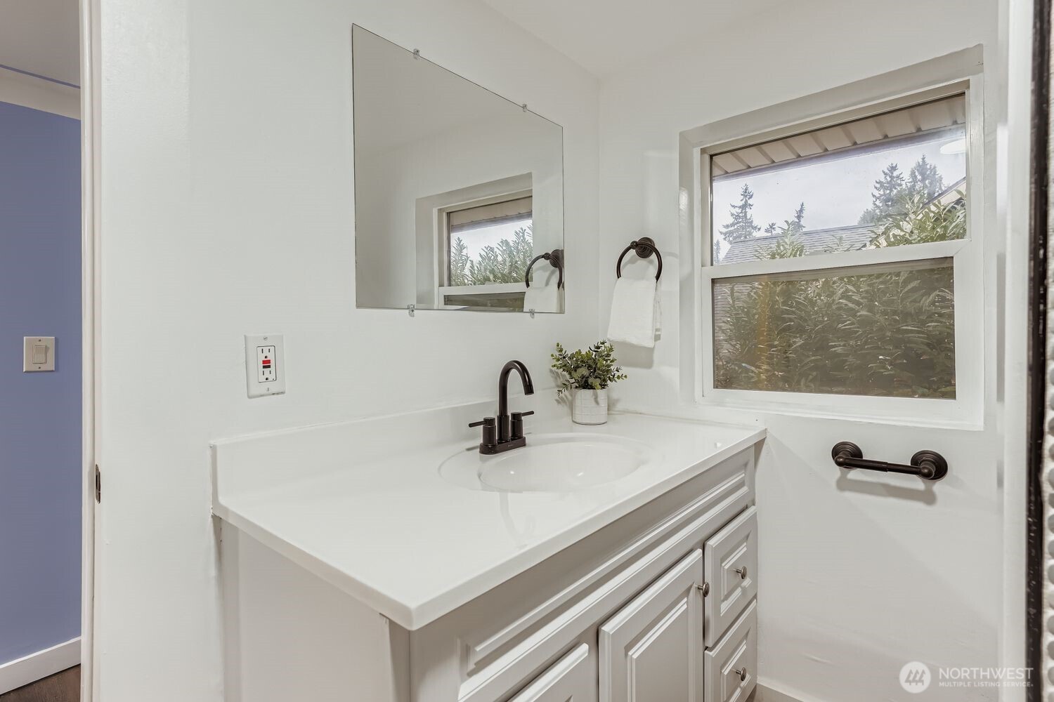 102 N Street NE, Auburn, WA 98002