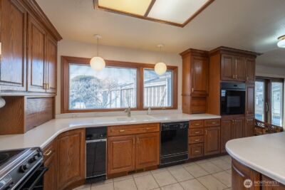 939 S Laguna Drive , Moses Lake, WA 98837 - Photo 11
