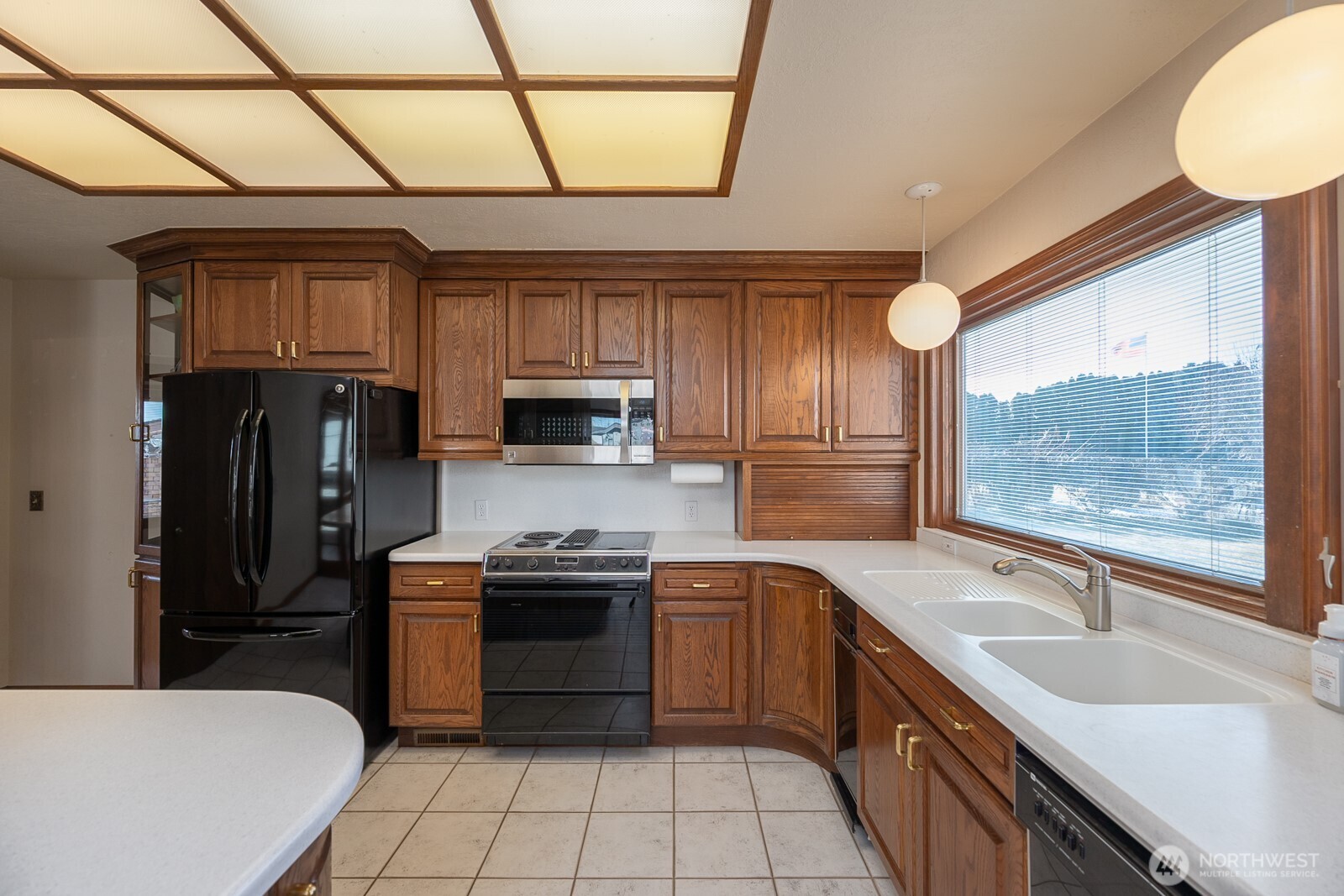 939 S Laguna Drive , Moses Lake, WA 98837