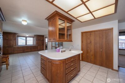 939 S Laguna Drive , Moses Lake, WA 98837 - Photo 13