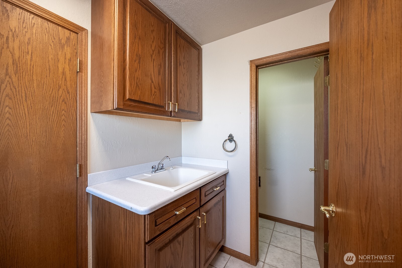 939 S Laguna Drive , Moses Lake, WA 98837