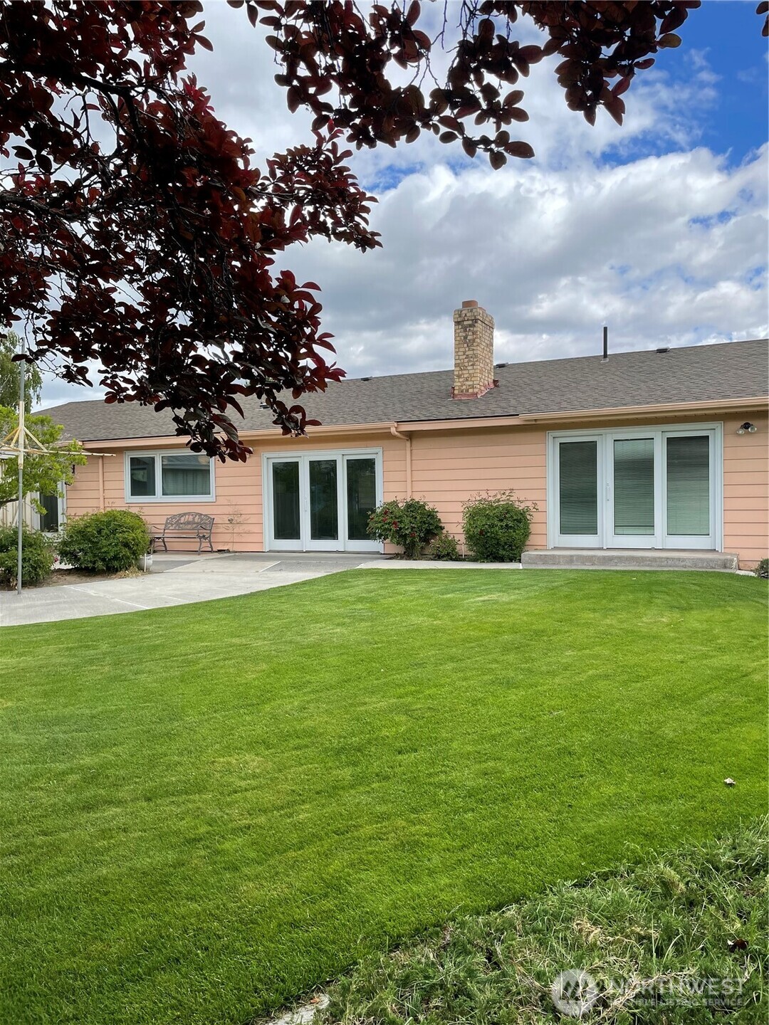 939 S Laguna Drive , Moses Lake, WA 98837