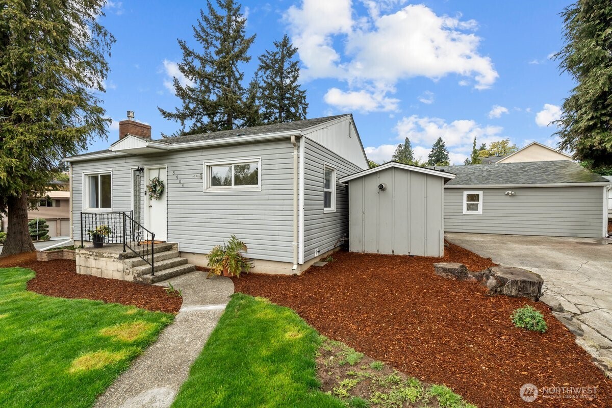 5904 S 149th Street , Tukwila, WA 98168-2150