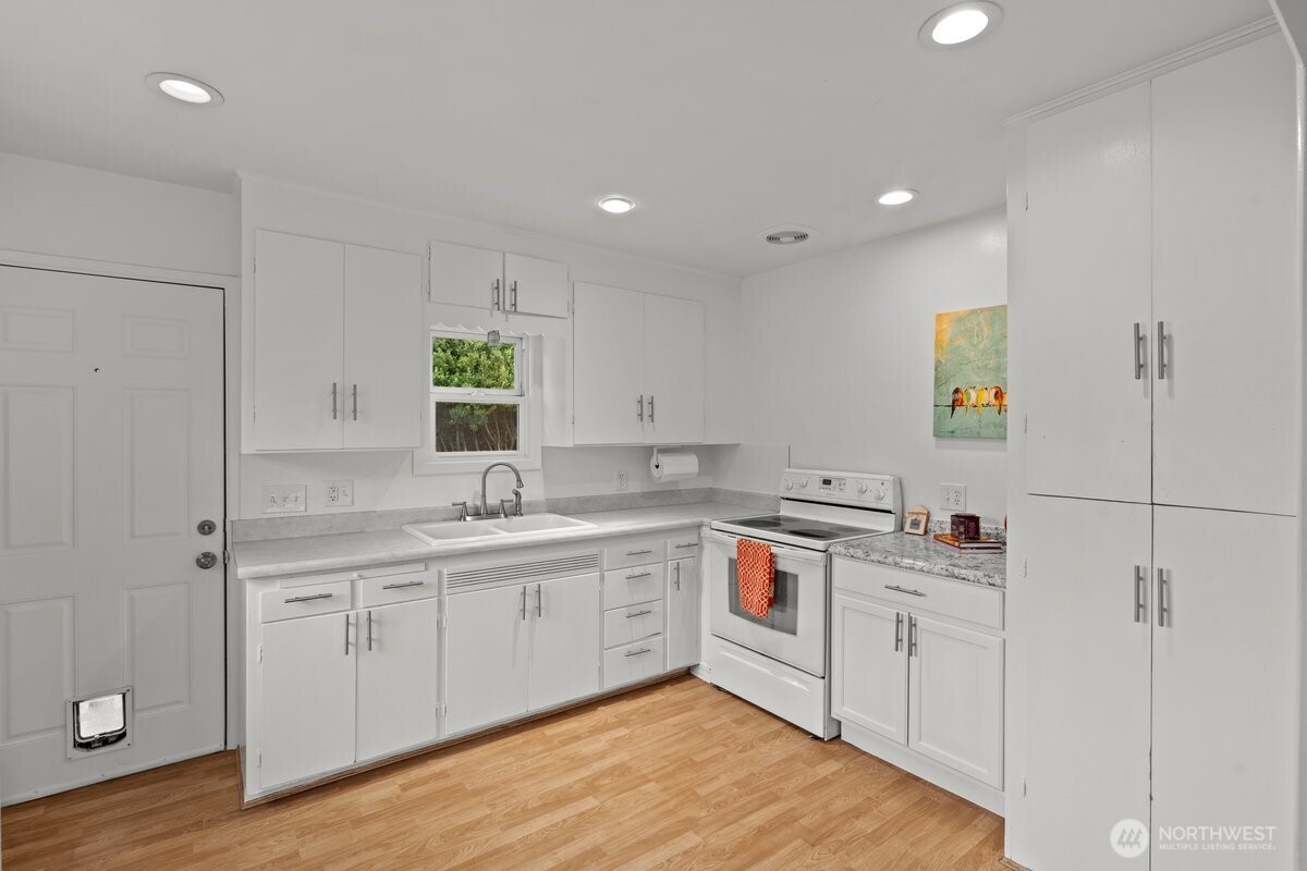 5904 S 149th Street , Tukwila, WA 98168-2150