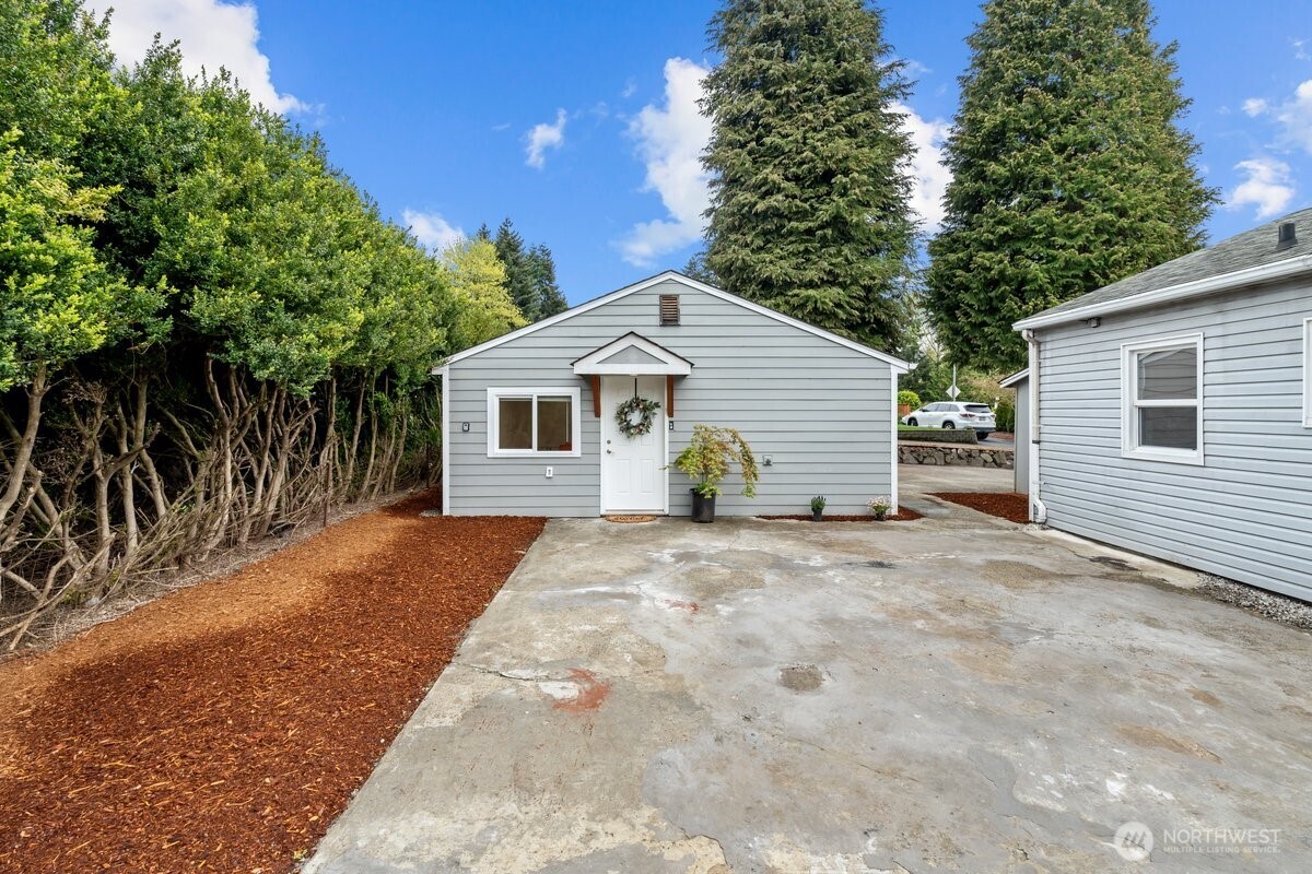 5904 S 149th Street , Tukwila, WA 98168-2150