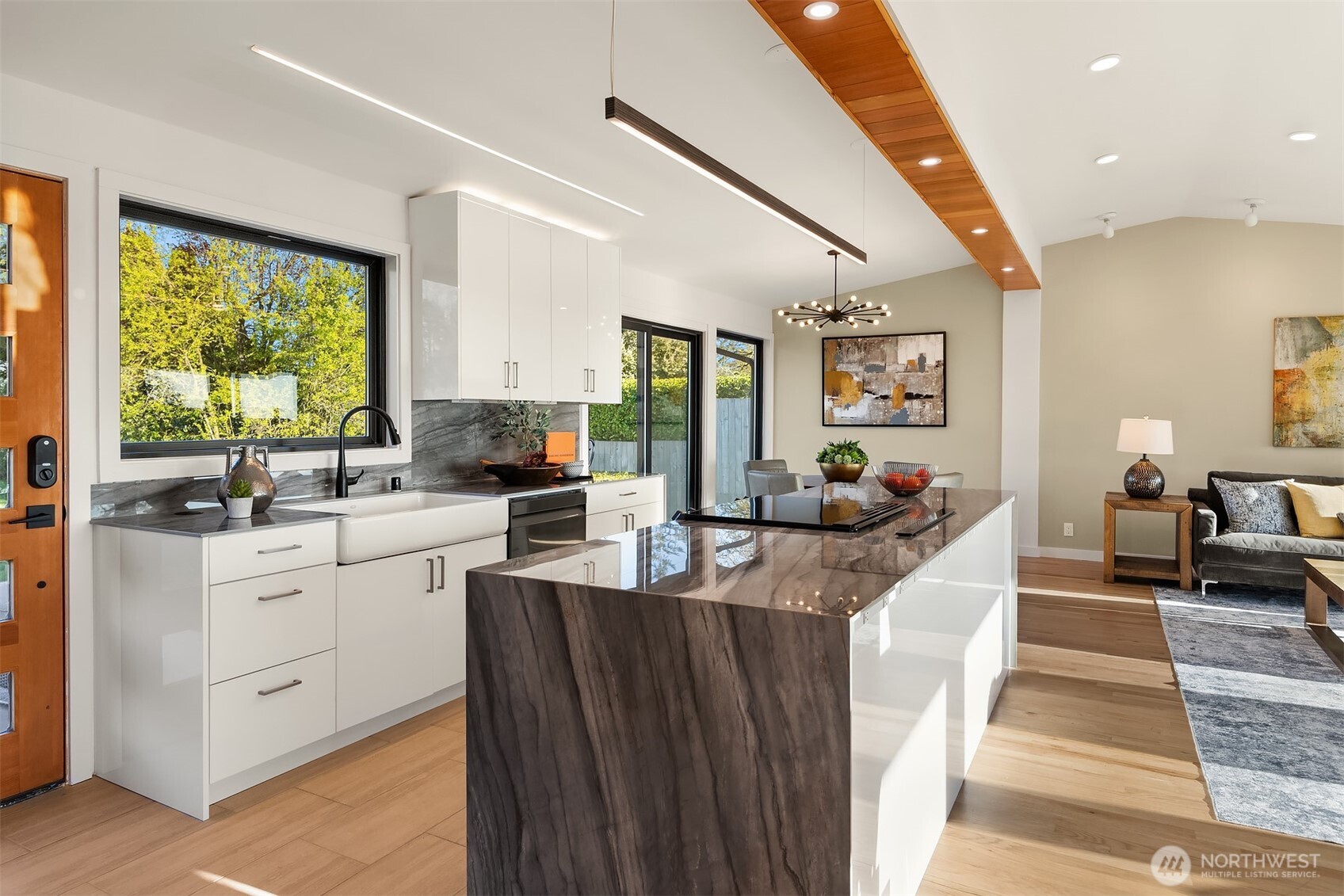 2032 123rd Avenue SE, Bellevue, WA 98005