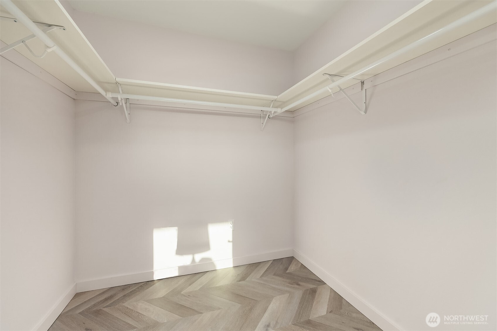 2032 123rd Avenue SE, Bellevue, WA 98005