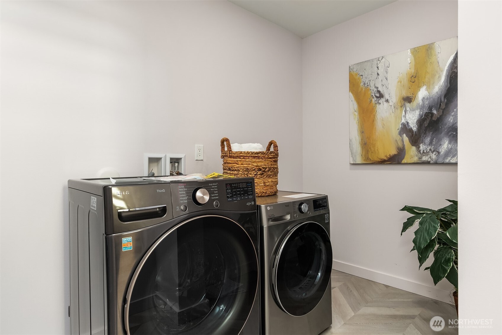 2032 123rd Avenue SE, Bellevue, WA 98005