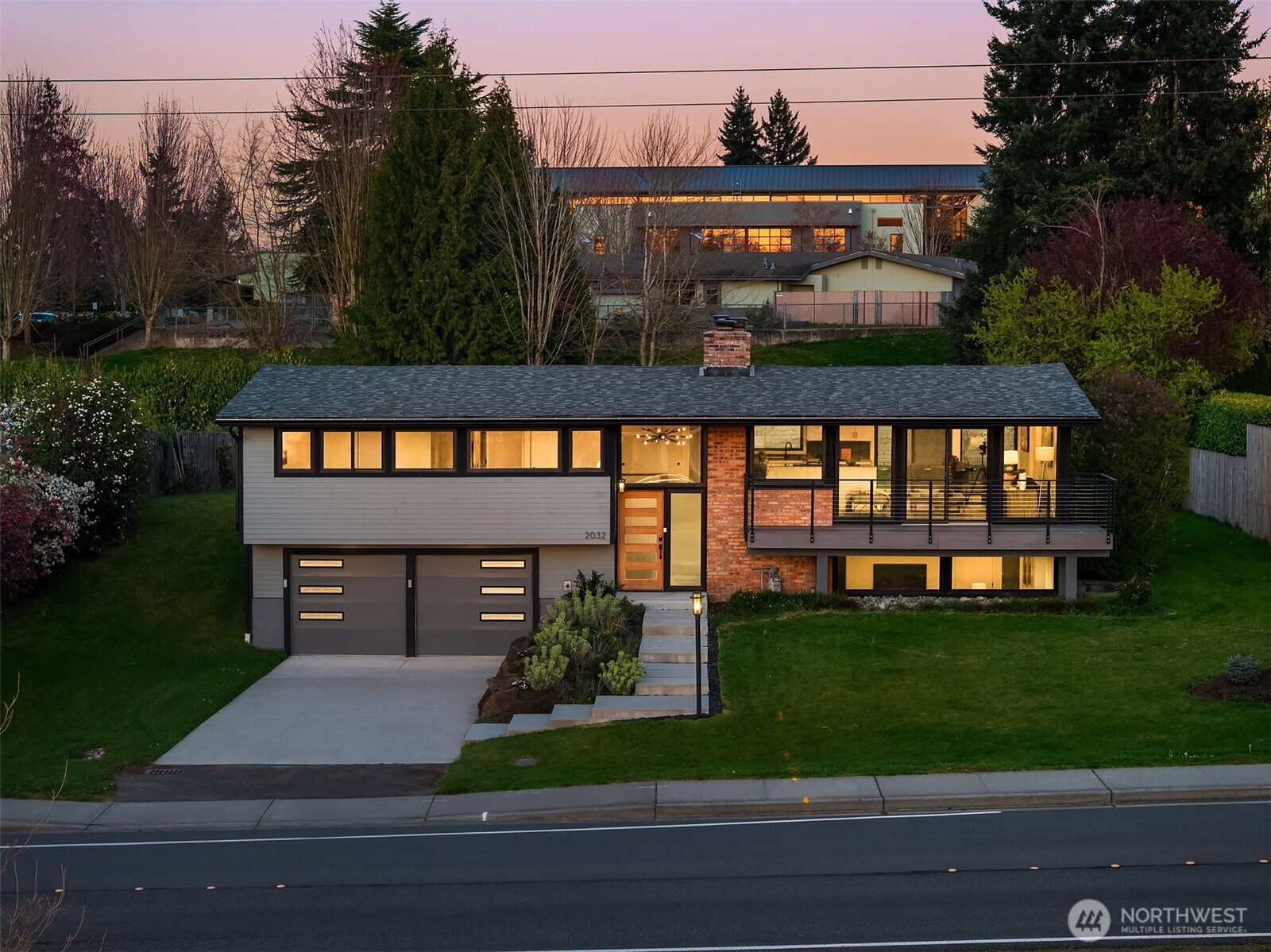 2032 123rd Avenue SE, Bellevue, WA 98005