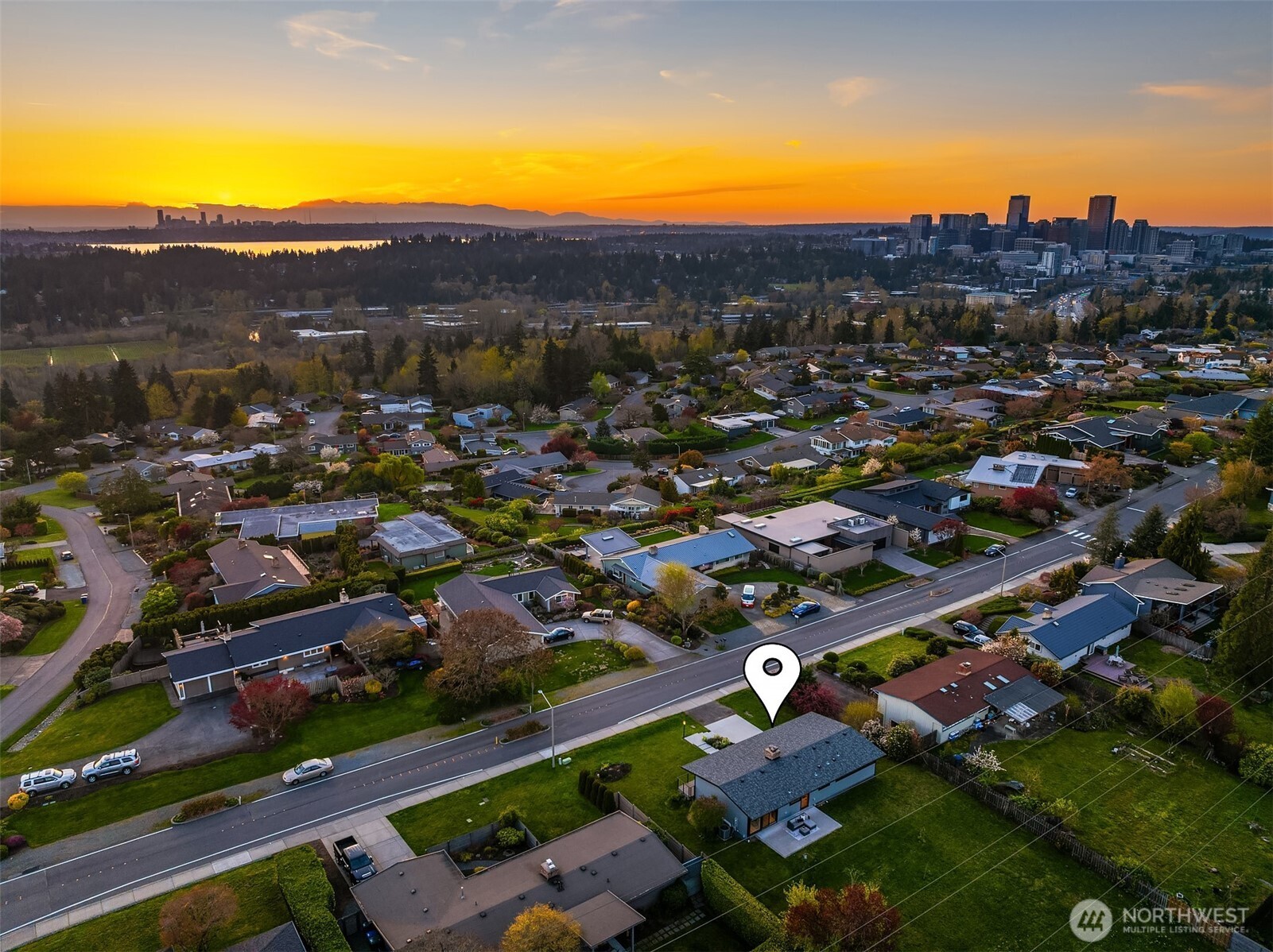 2032 123rd Avenue SE, Bellevue, WA 98005