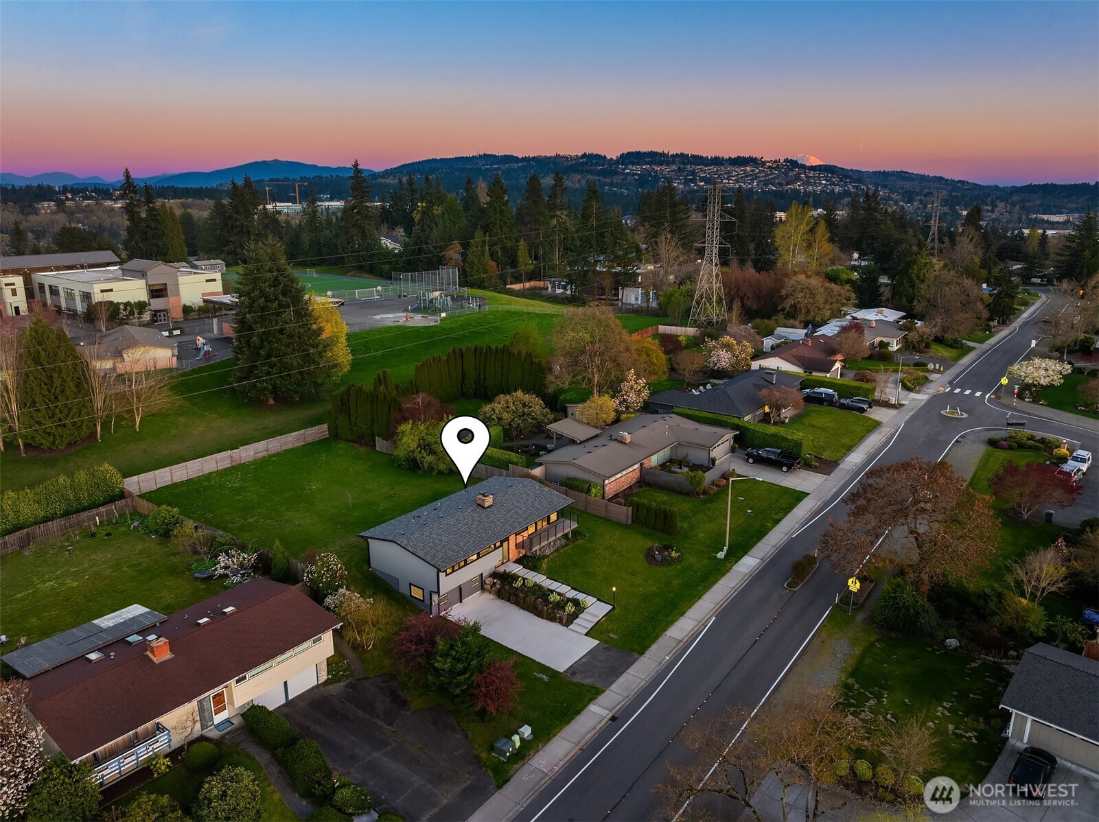 2032 123rd Avenue SE, Bellevue, WA 98005