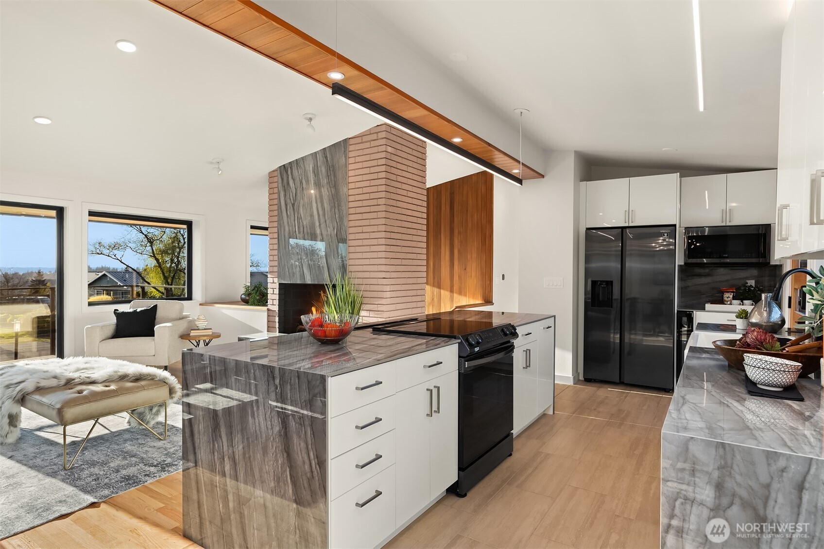 2032 123rd Avenue SE, Bellevue, WA 98005