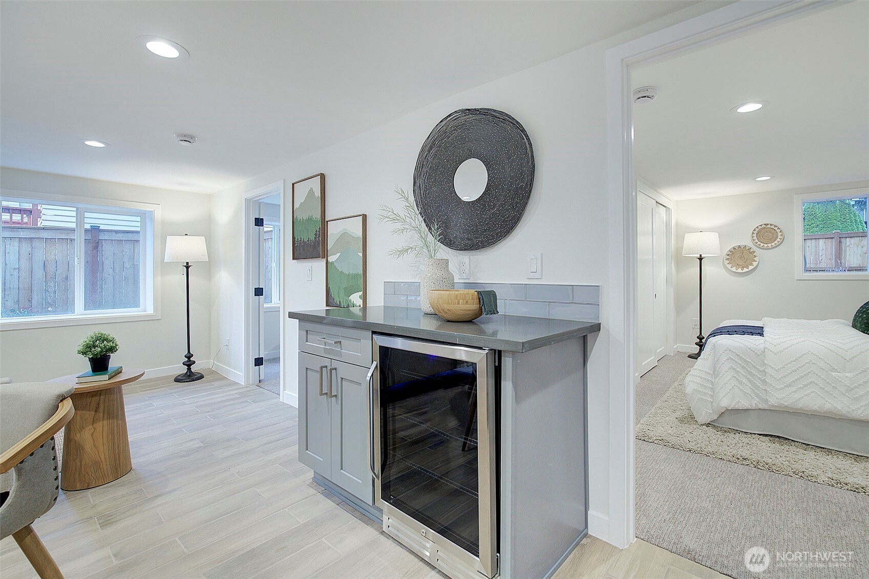 7008 Linden Avenue N, Seattle, WA 98103