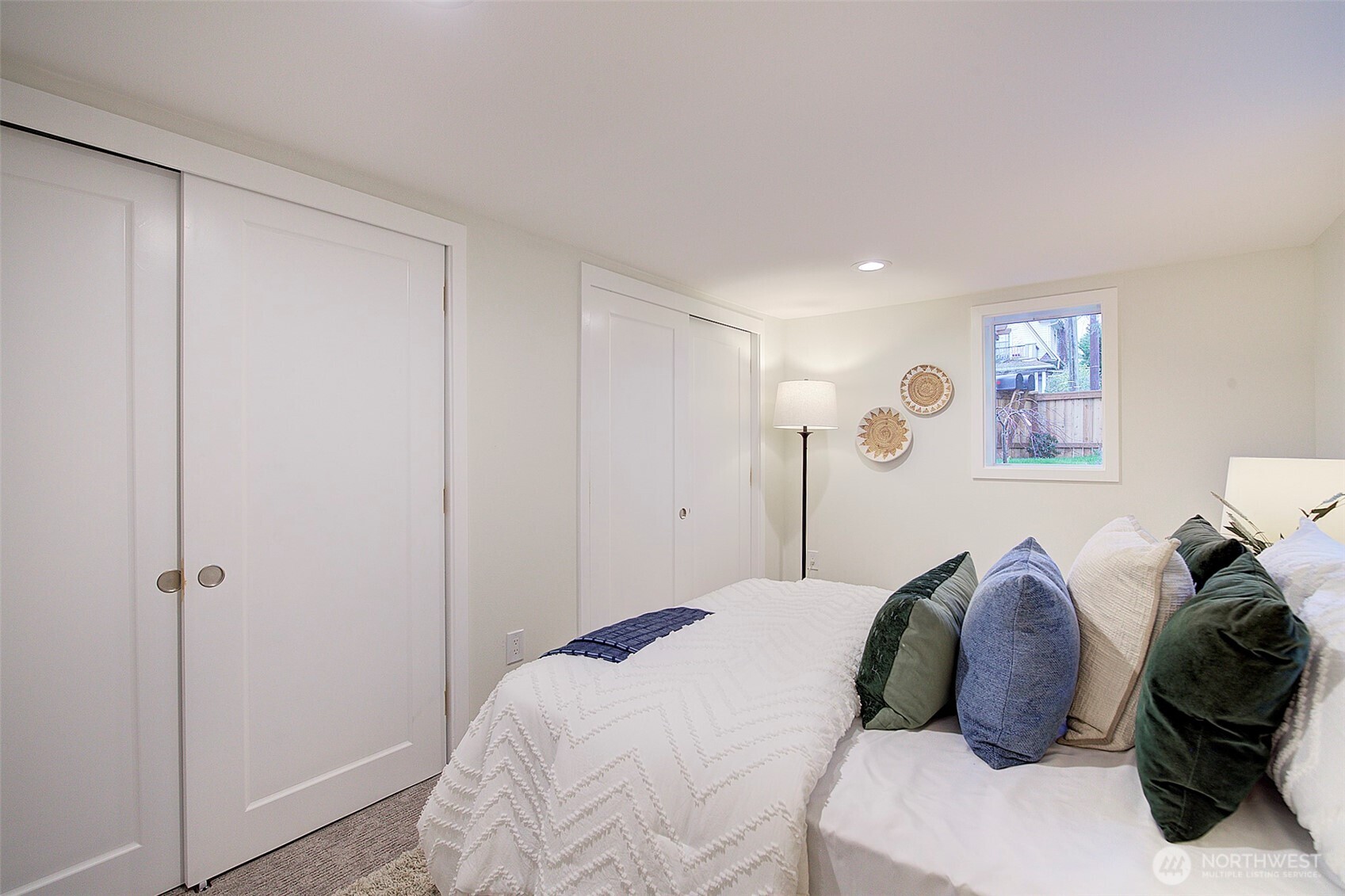 7008 Linden Avenue N, Seattle, WA 98103