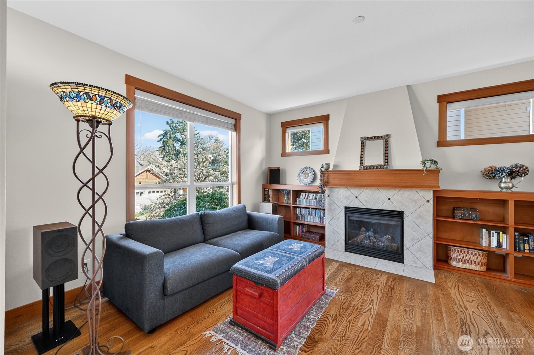 12295 15th Avenue SW, Burien, WA 98146-2646