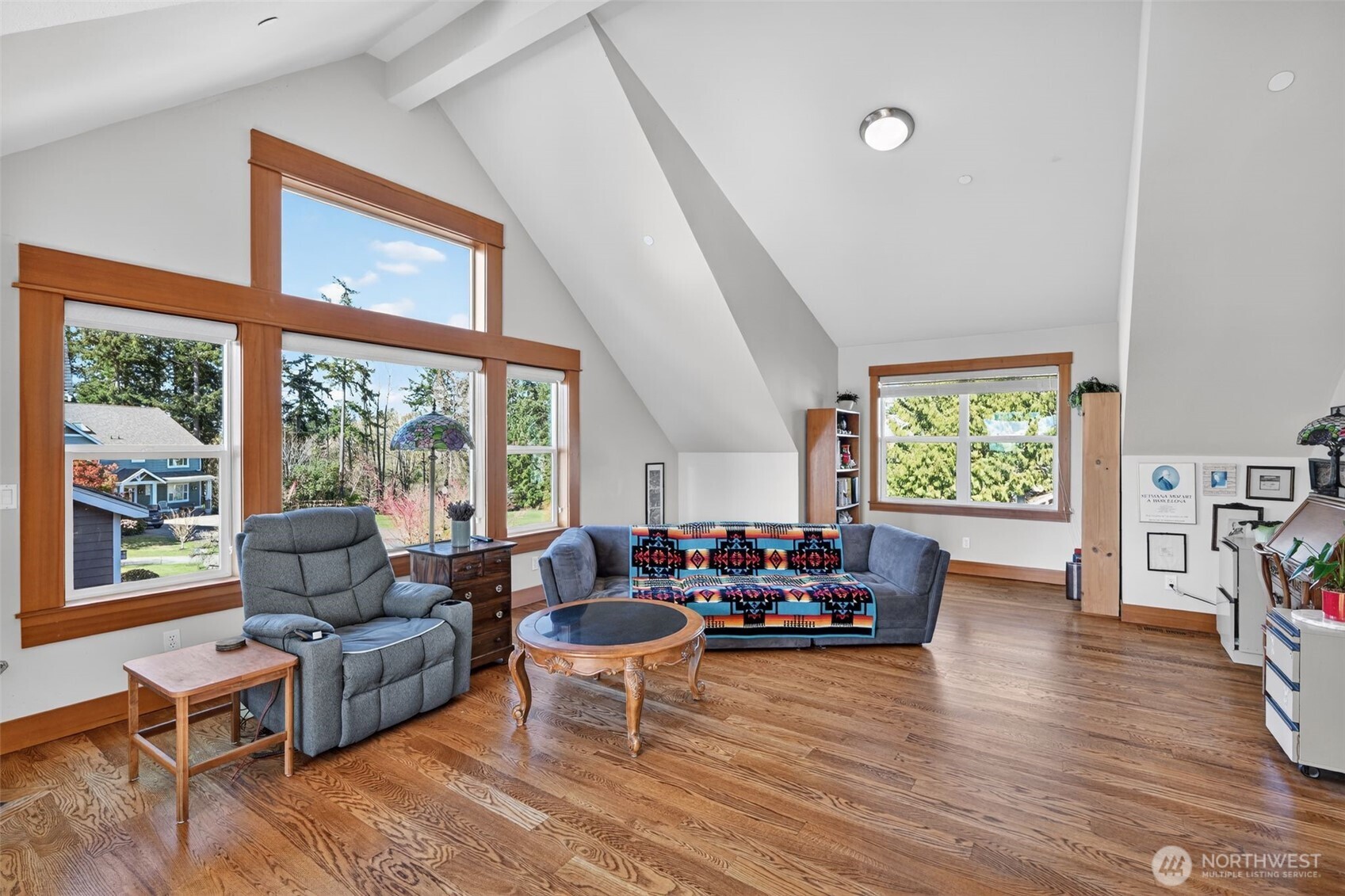 12295 15th Avenue SW, Burien, WA 98146-2646