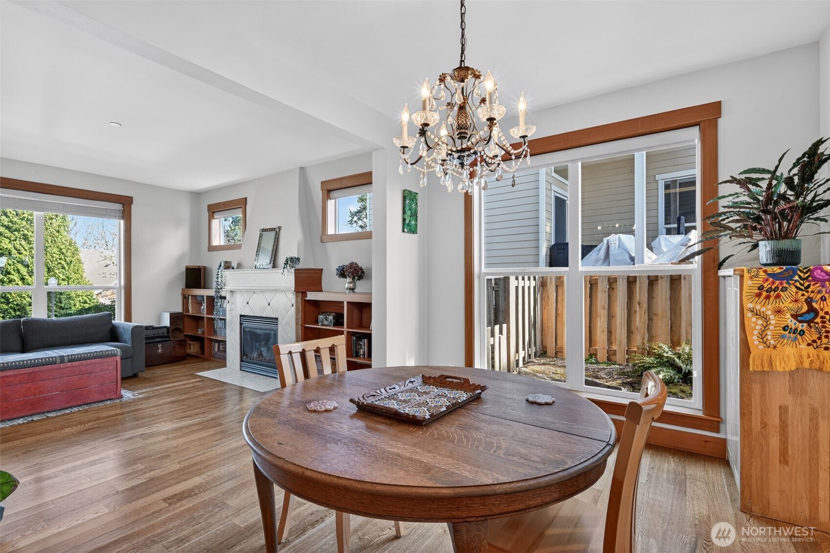 12295 15th Avenue SW, Burien, WA 98146-2646