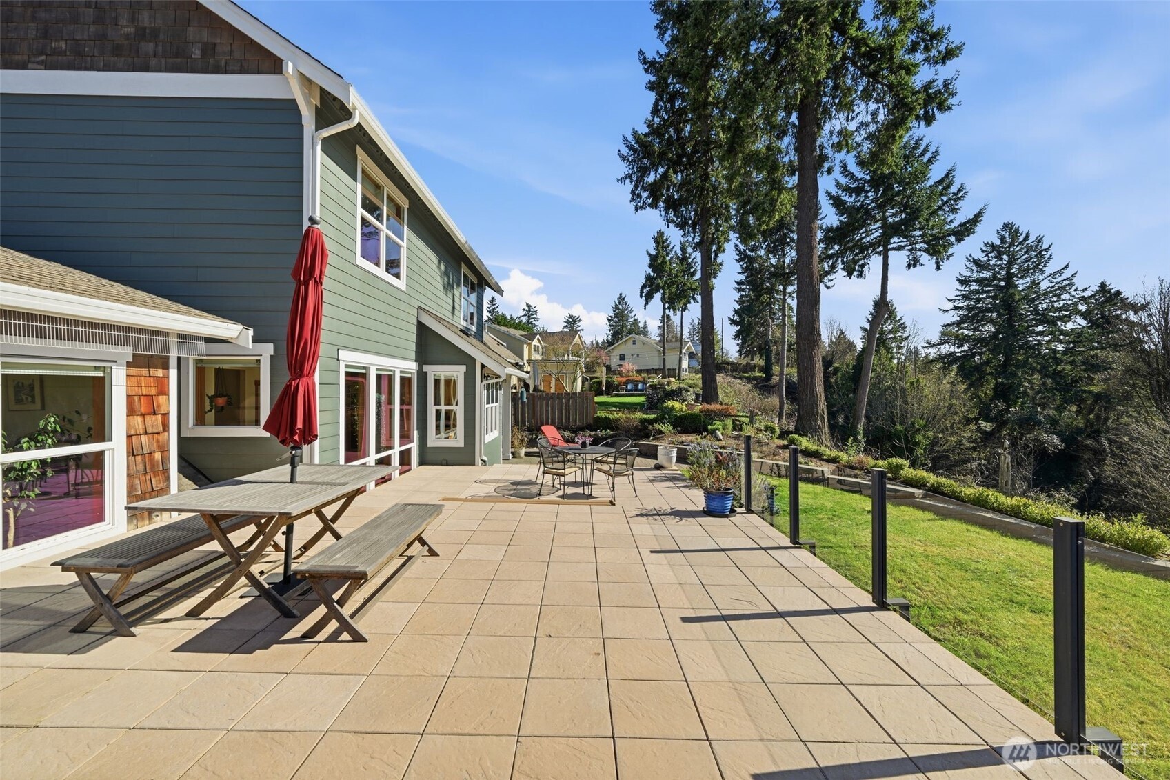 12295 15th Avenue SW, Burien, WA 98146-2646