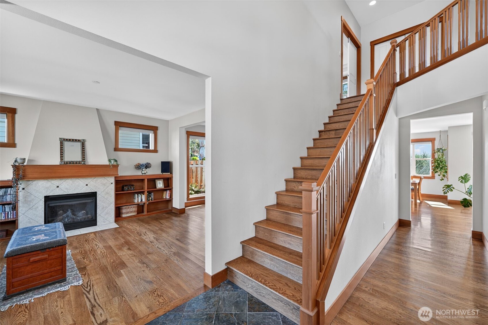 12295 15th Avenue SW, Burien, WA 98146-2646