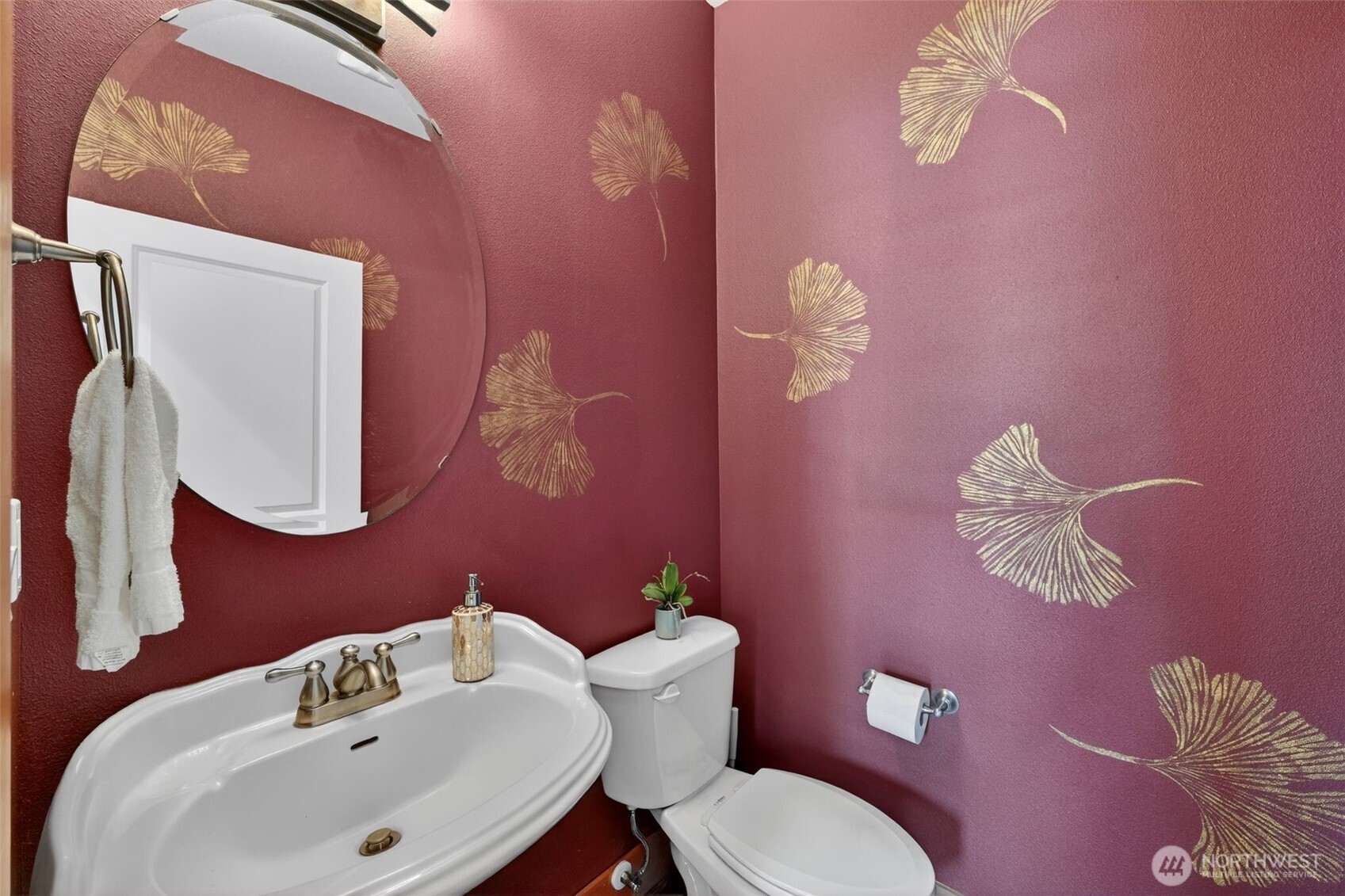 12295 15th Avenue SW, Burien, WA 98146-2646