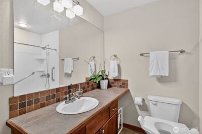 12295 15th Avenue SW, Burien, WA 98146-2646 - Photo 29