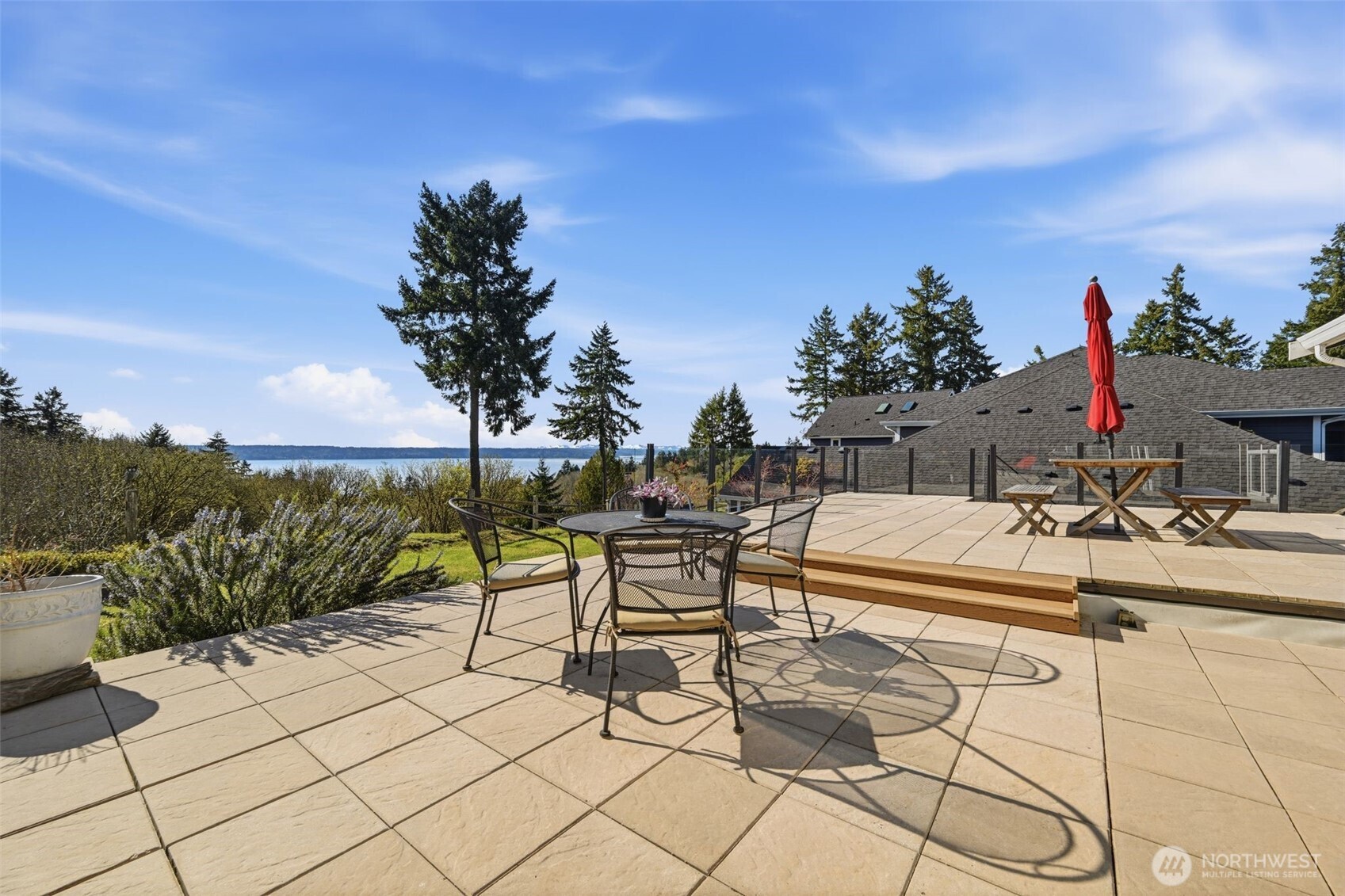 12295 15th Avenue SW, Burien, WA 98146-2646