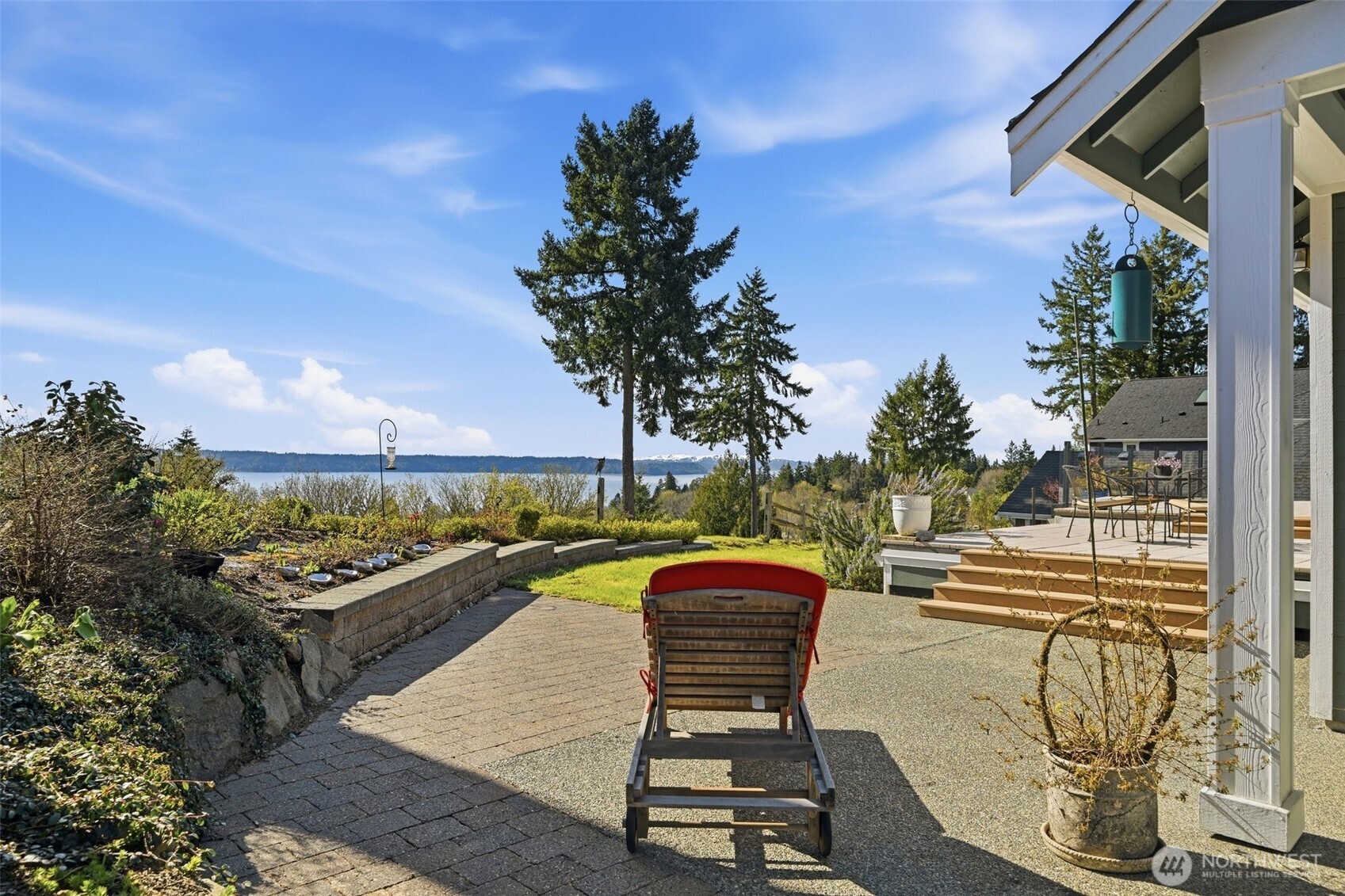 12295 15th Avenue SW, Burien, WA 98146-2646