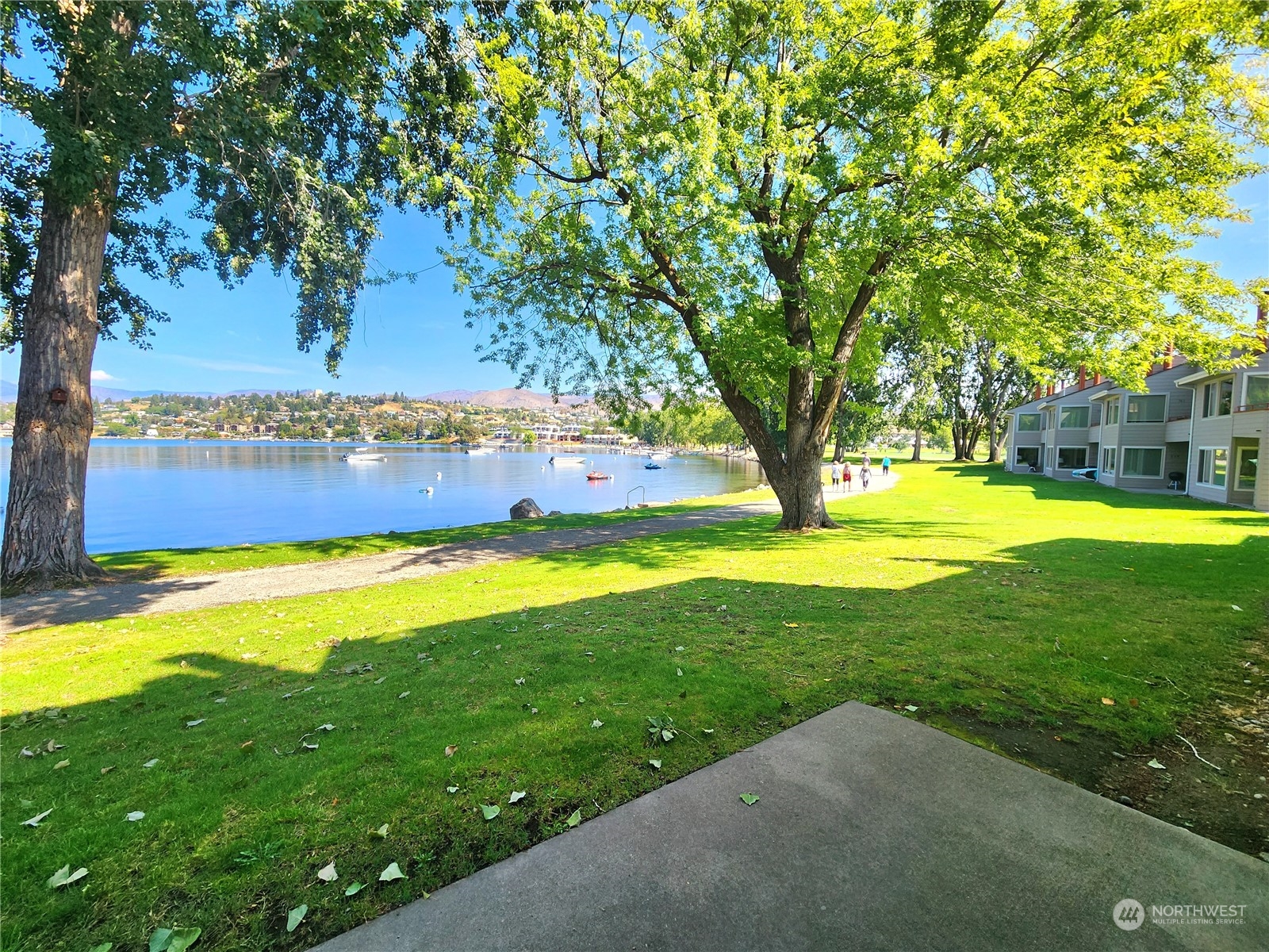 1 Beach 565-P , Manson, WA 98831