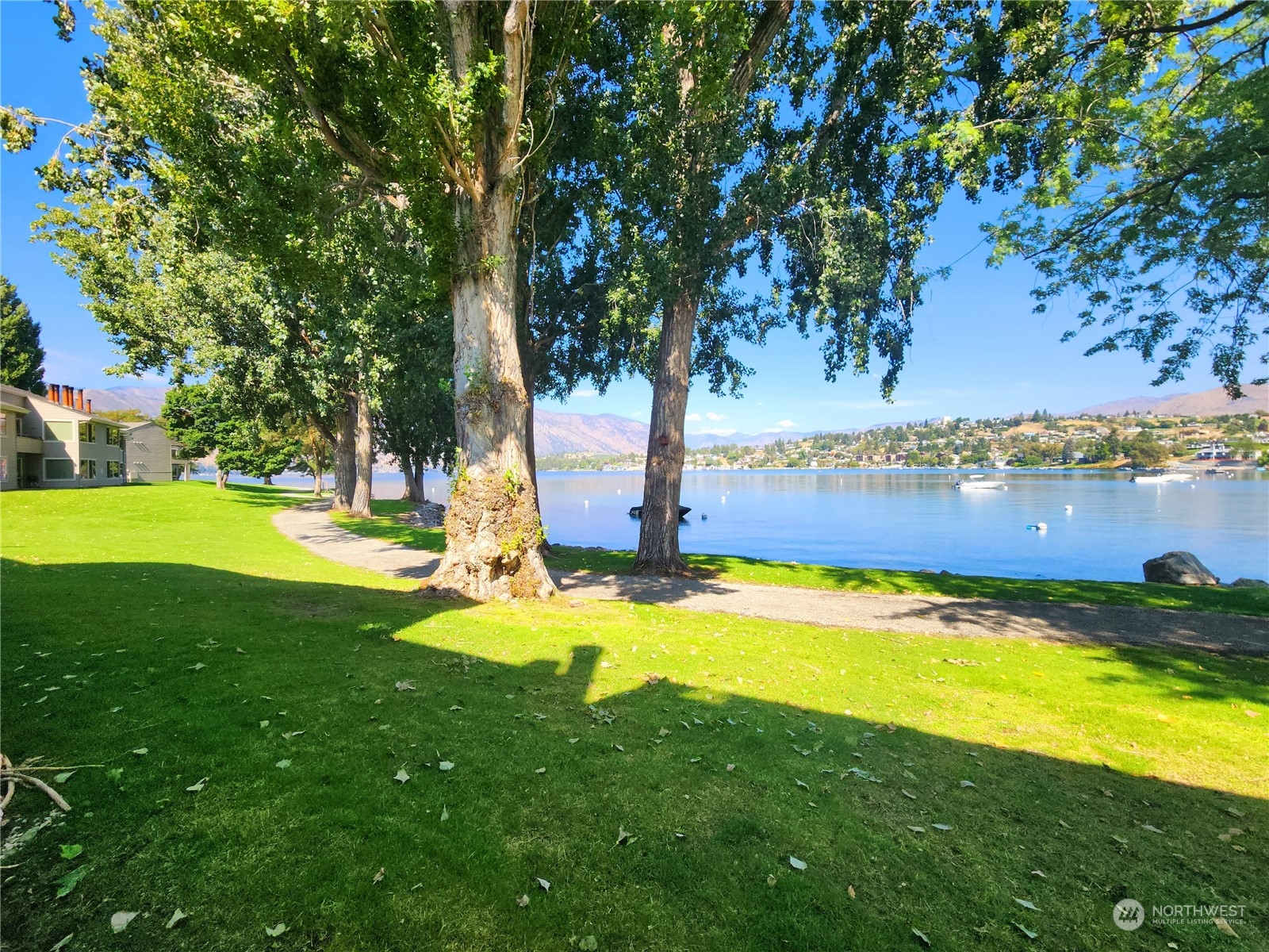 1 Beach 565-P , Manson, WA 98831