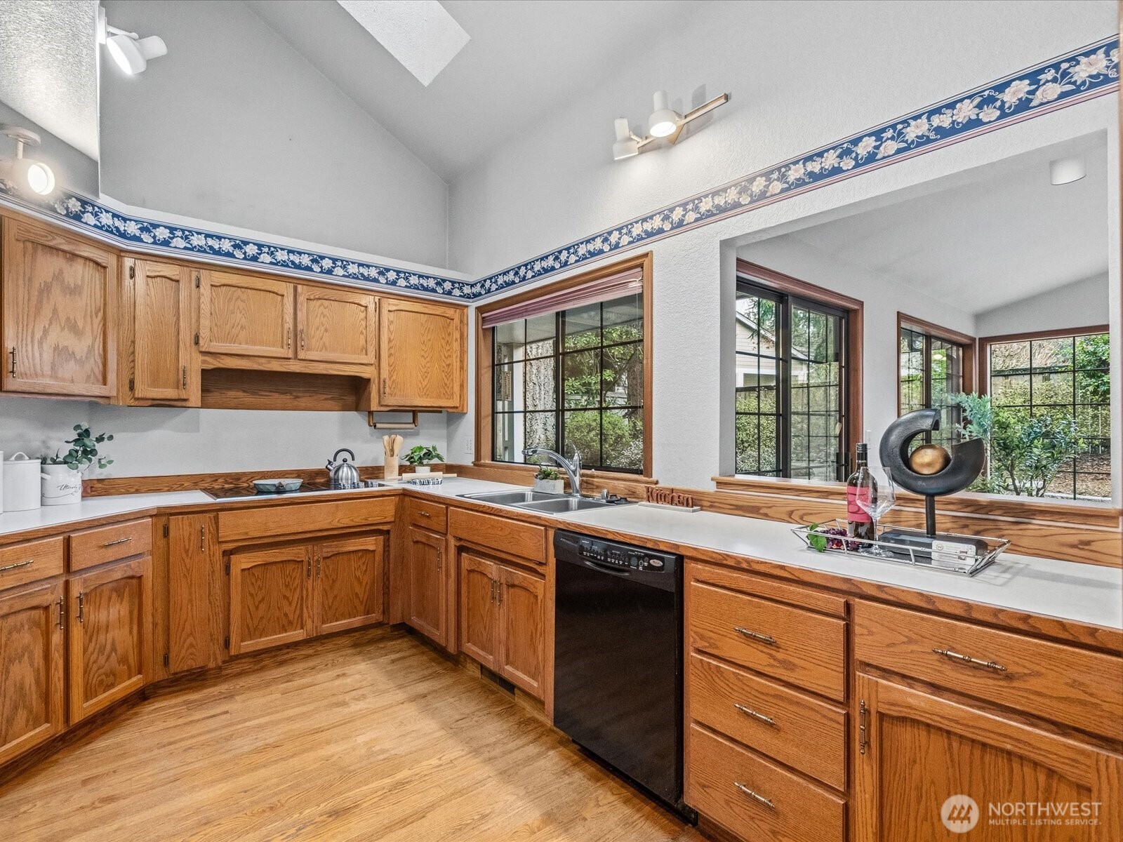 14300 Trillium Blvd SE #8, Mill Creek, WA 98012