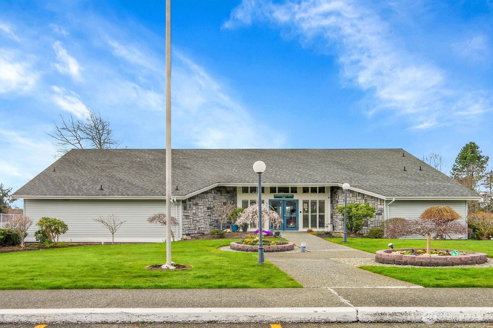 1427 100th Street SW #160, Everett, WA 98204-1107
