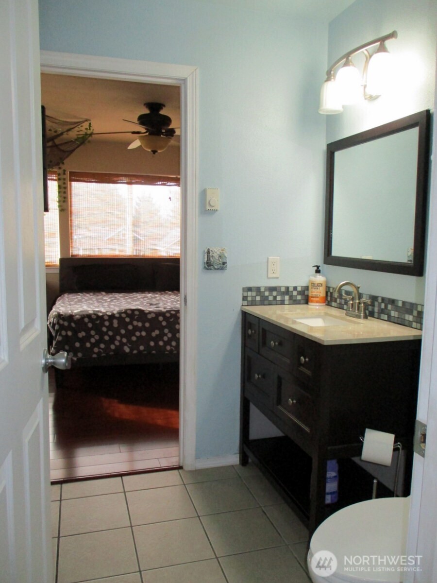 950 Falls of Clyde Loop SE, Ocean Shores, WA 98569