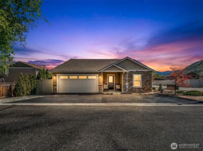 628 Craig Avenue , Wenatchee, WA 98801 - Photo 2