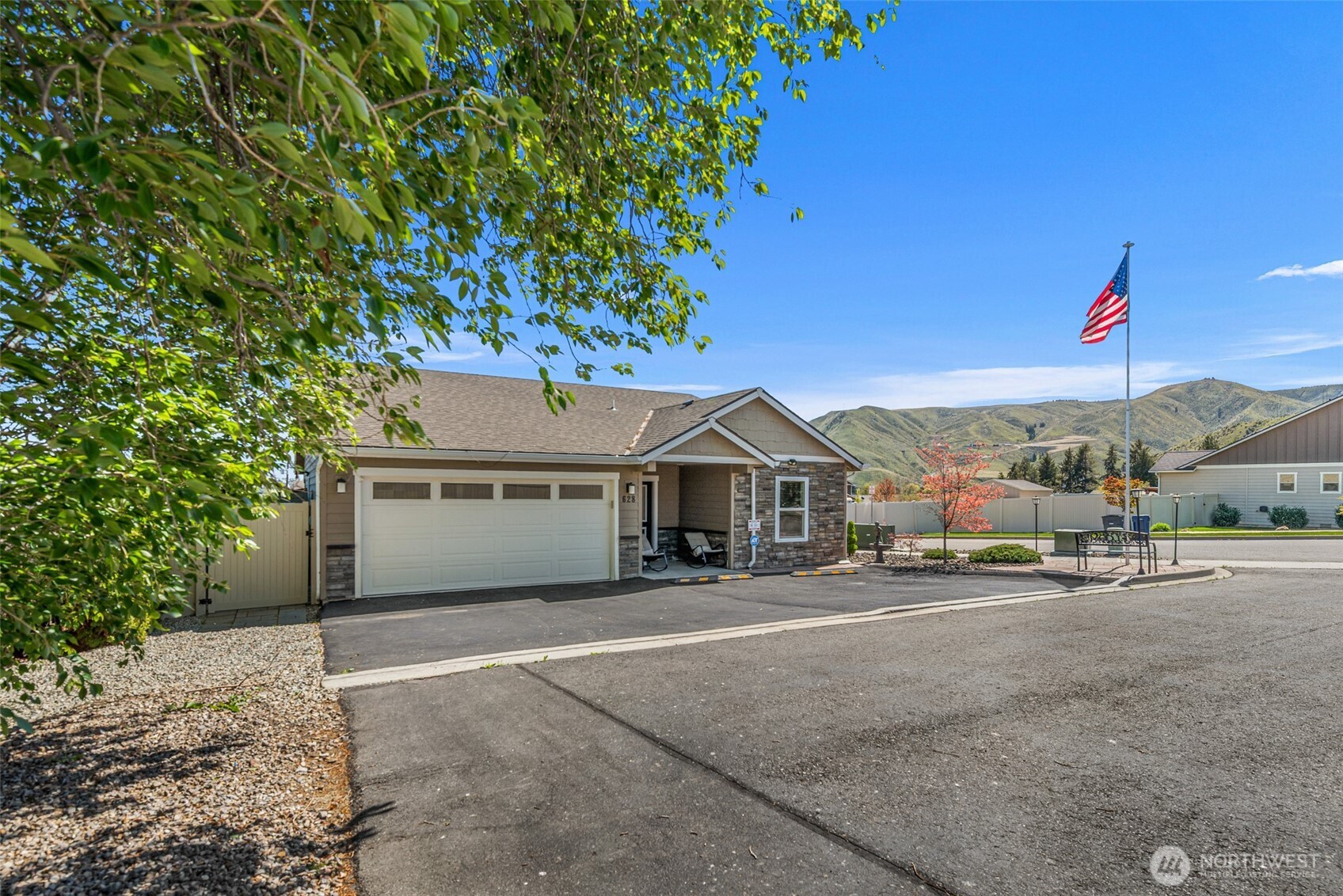628 Craig Avenue , Wenatchee, WA 98801
