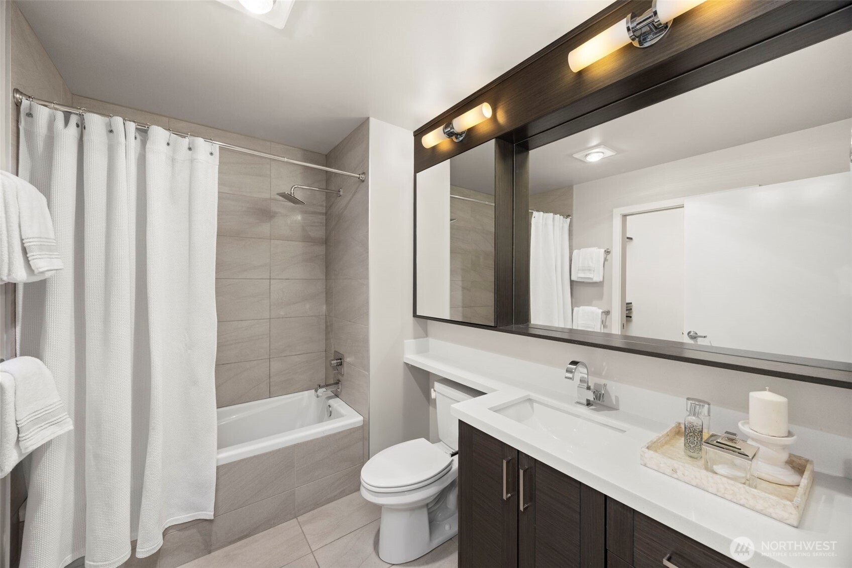 1760 NW 56th Street #309, Seattle, WA 98107