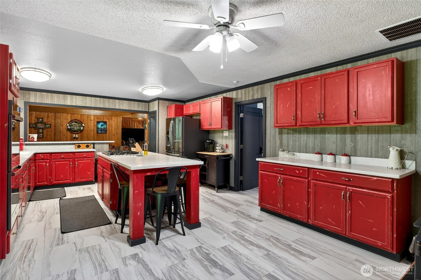 32113 98th Avenue E, Eatonville, WA 98328