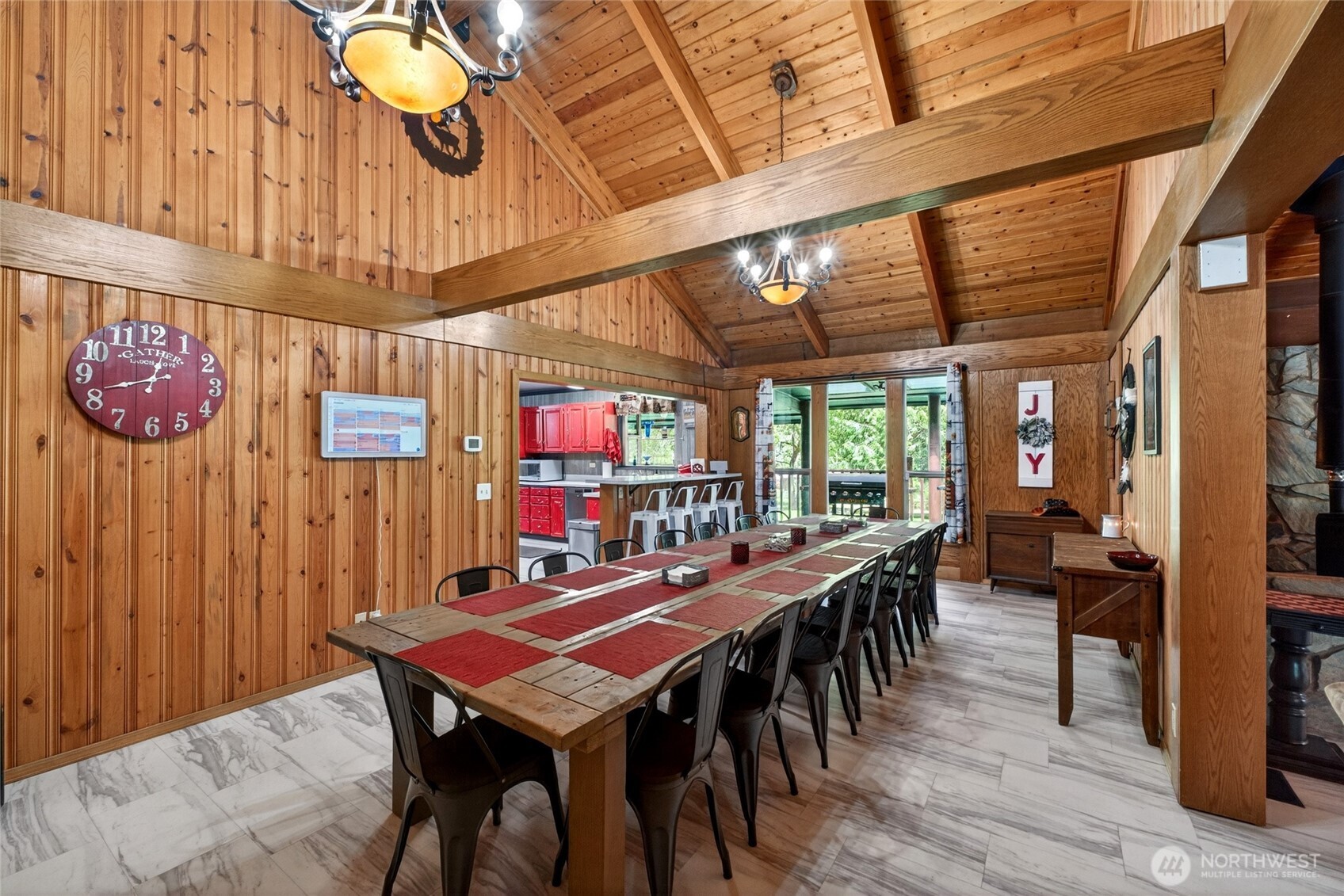 32113 98th Avenue E, Eatonville, WA 98328