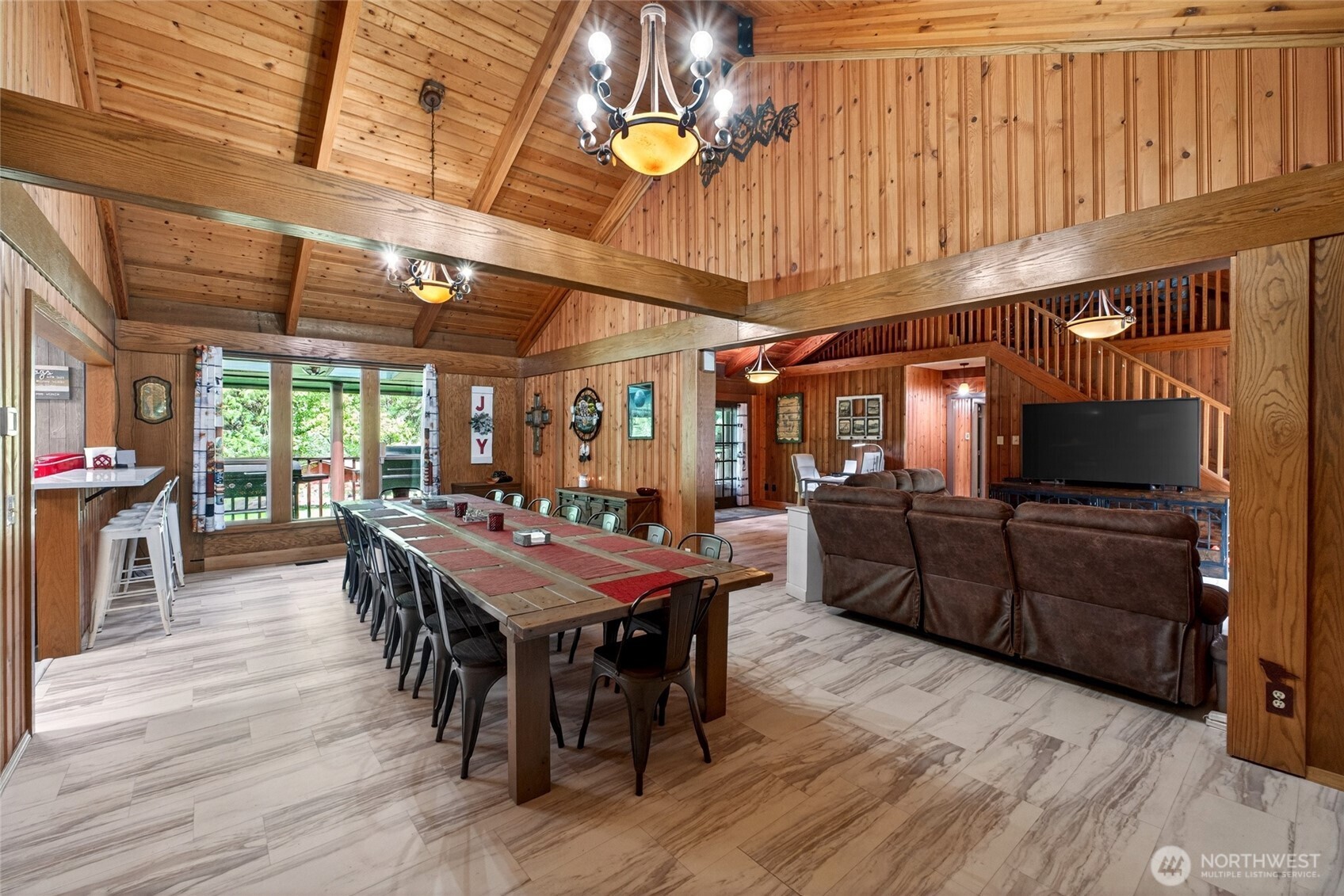 32113 98th Avenue E, Eatonville, WA 98328