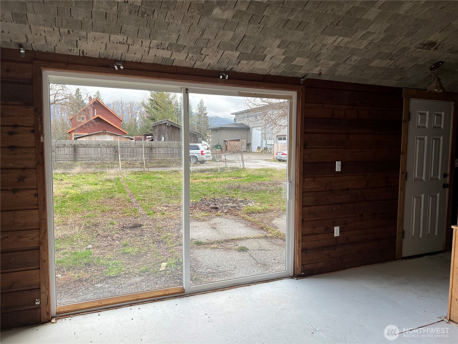 508 E First Street , Cle Elum, WA 98922